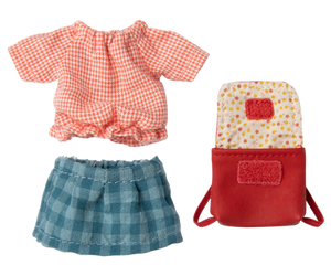 MAILEG TRICYCLE MOUSE W/MAGNETIC HANDS BIG SISTER W/BAG