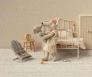 Maileg Nightgown, Mum Mouse - Light Grey