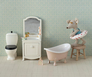 Maileg Mouse Bathtub in Rose