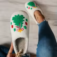 CHRISTMAS TREE SLIPPERS - ADULT