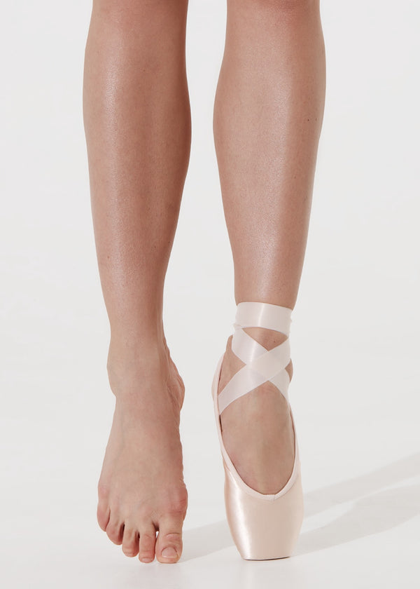 NIKOLAY VICTORY POINTE SHOE