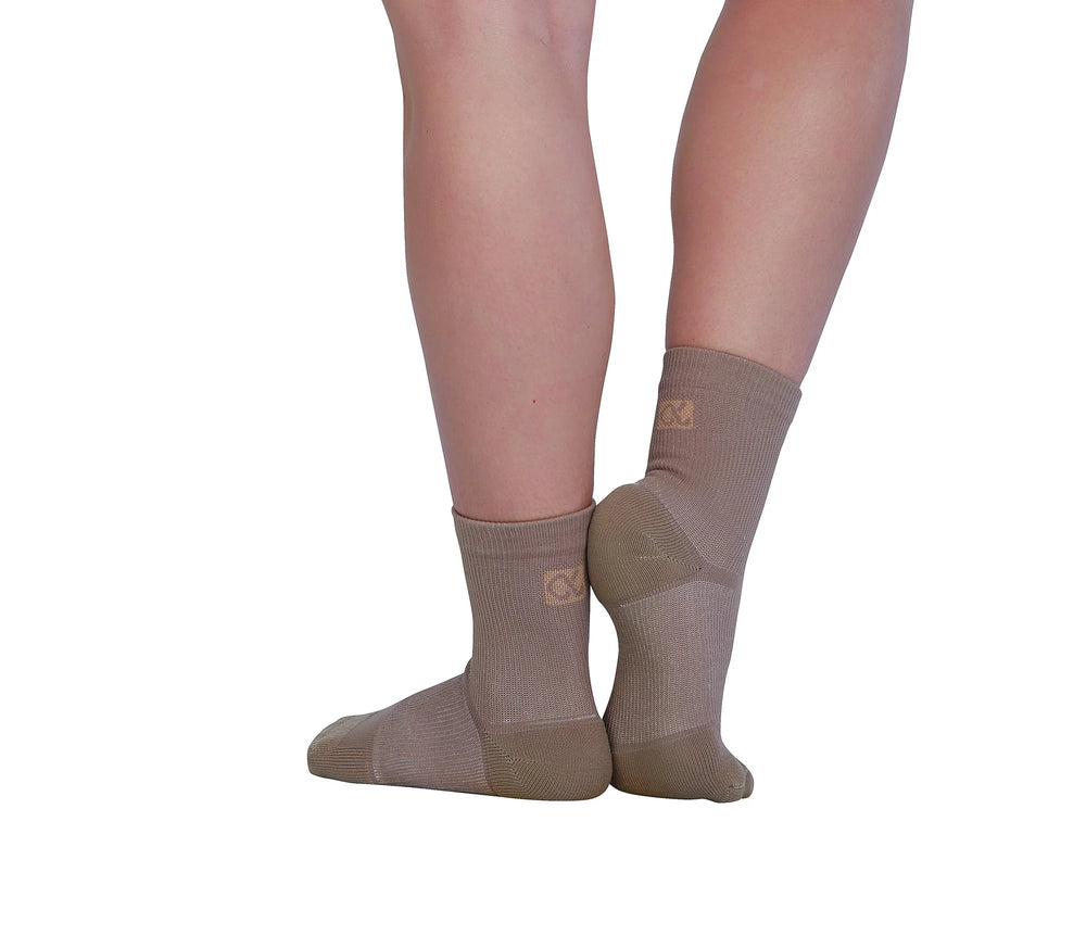 APOLLA PERFORMANCE SOCK W/TRACTION